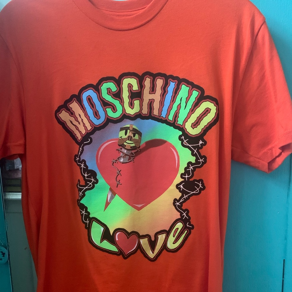 Moschino t shirt